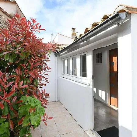 Дом отдыха La Venelle Des Ormeaux Арс-эн-Рэ