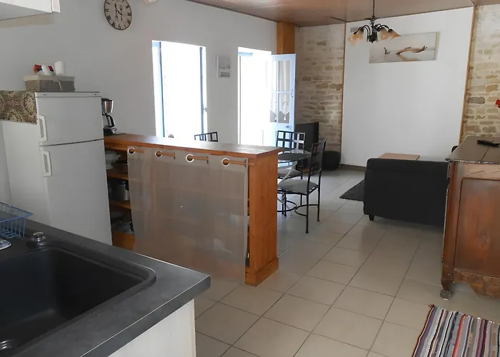 La Venelle Des Ormeaux 아르장르